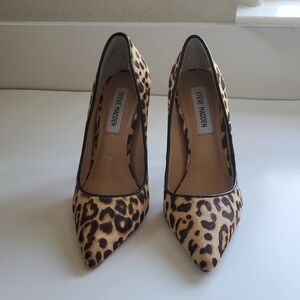 Steve Madden Daisie Leopard Print Calf Fur Pumps sophisticated and chic